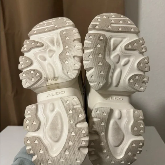 Aldo Cream and Gold Sneakers - Picture 7 of 7